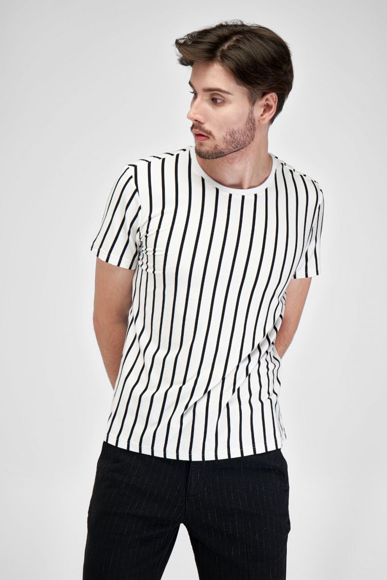 T-Shirt Satoshi White Vertical Stripe